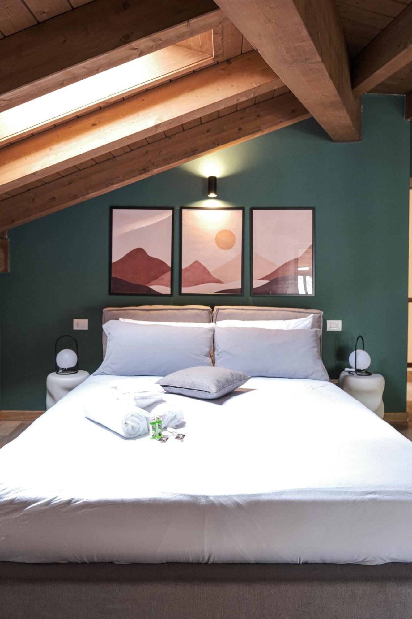 Charmescape Oldtown - 6 Min Walk To Berninaexpress Apartment Tirano Exterior photo