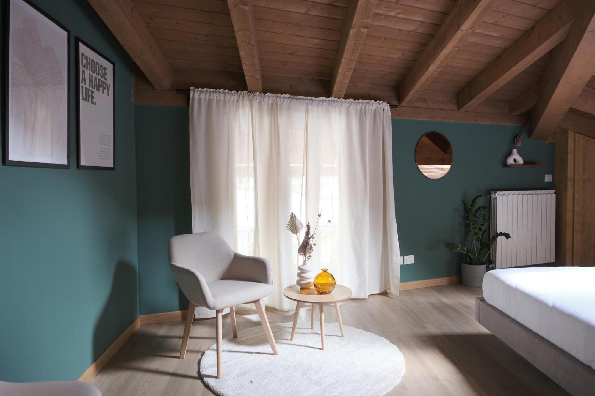 Charmescape Oldtown - 6 Min Walk To Berninaexpress Apartment Tirano Exterior photo
