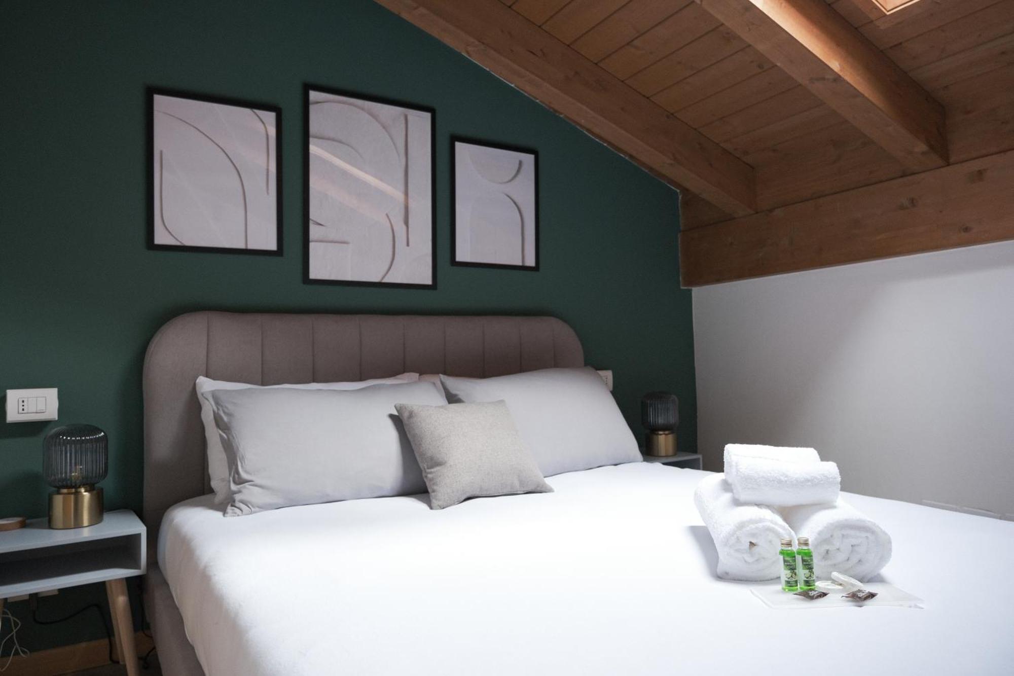Charmescape Oldtown - 6 Min Walk To Berninaexpress Apartment Tirano Exterior photo